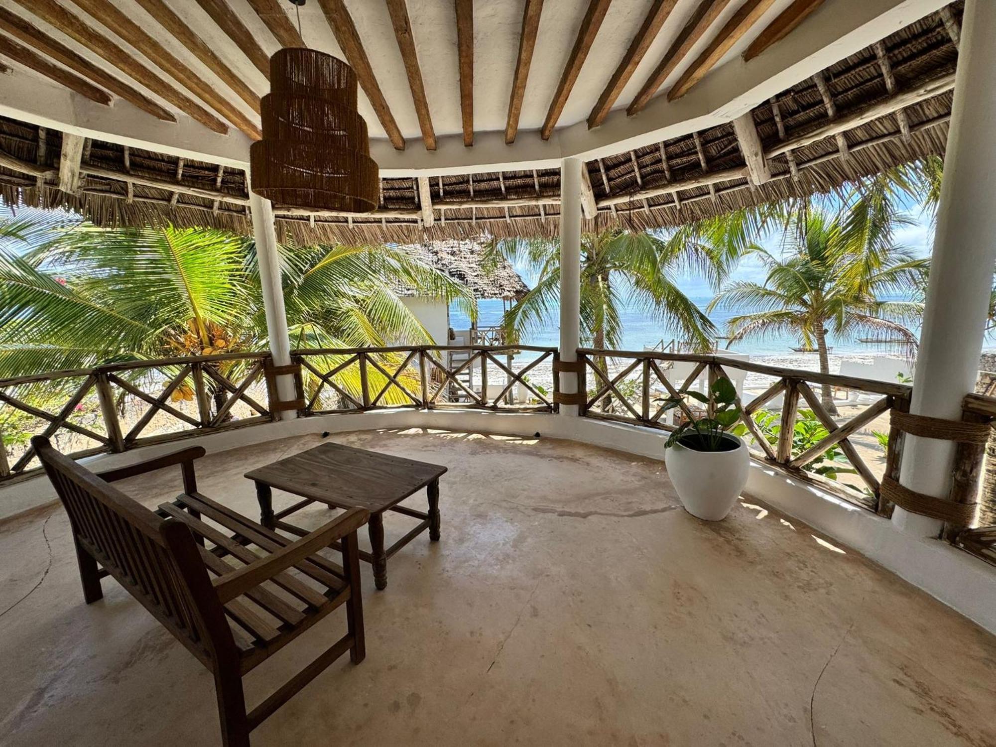 Mango House Pensjonat 3*
